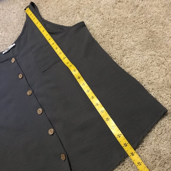 Diosun Dusky Grey Wooden Button Down Tank Top - Picture 11 of 11